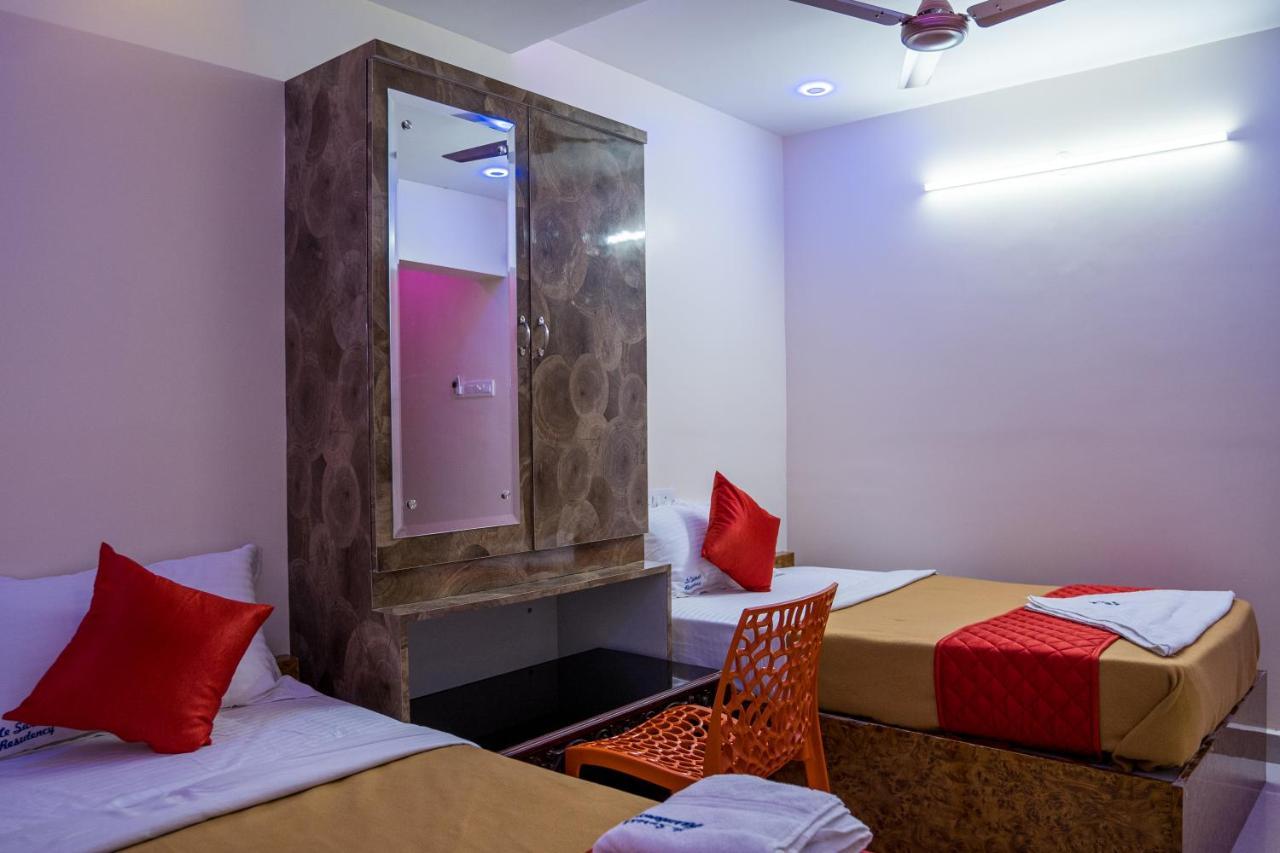 Le Suresh Guest House Пудучеррі Екстер'єр фото