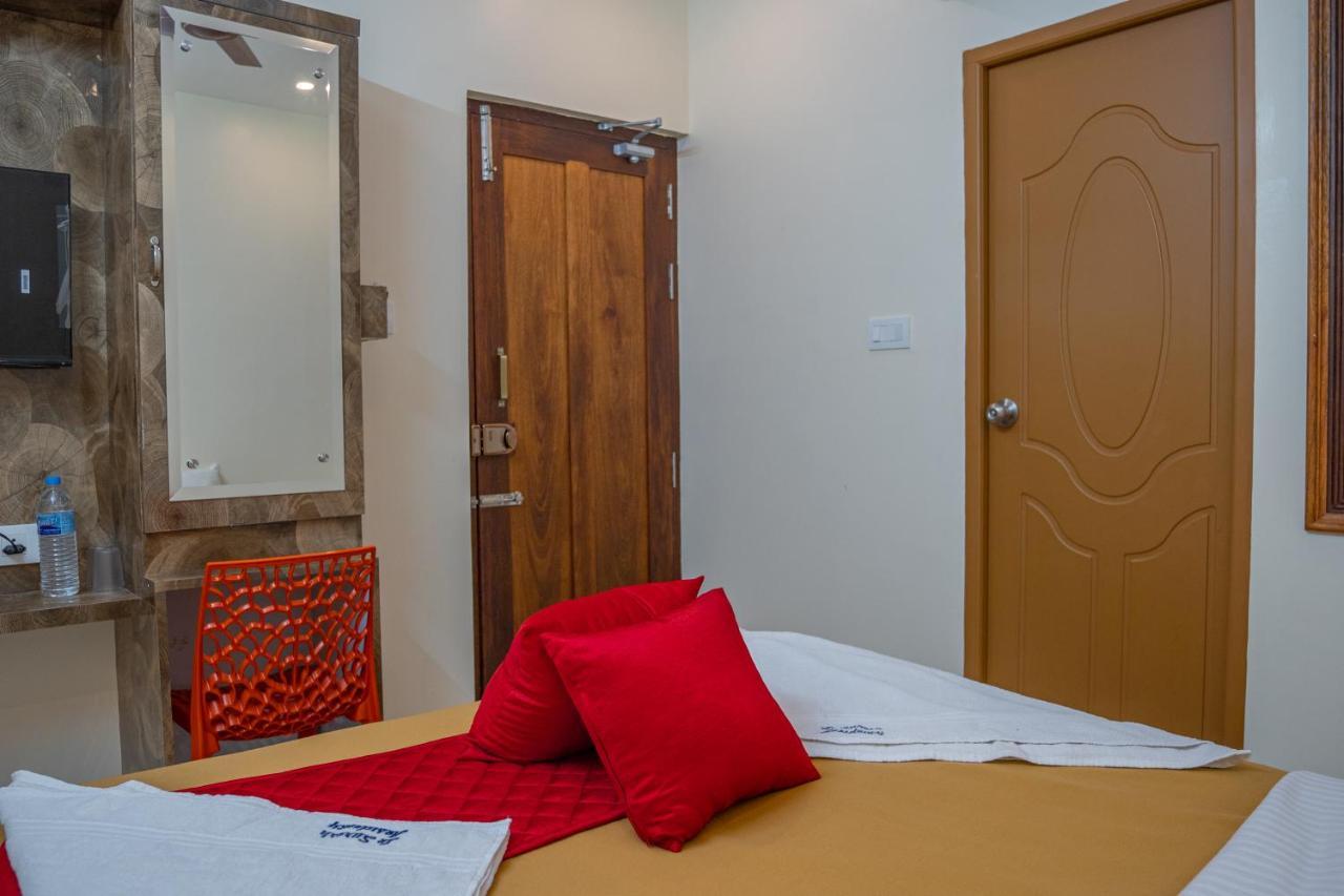 Le Suresh Guest House Пудучеррі Екстер'єр фото